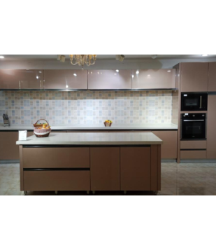 Lacquer BMW Kitchen Cabinet(KC106)