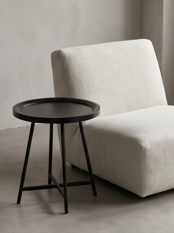 Modern industrial-style tray side table - Image 5