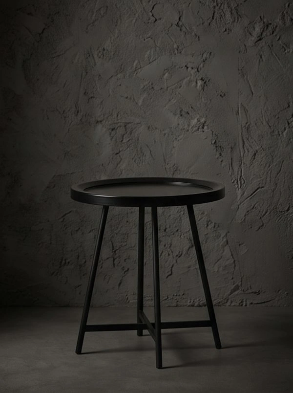 Modern industrial-style tray side table - Image 3
